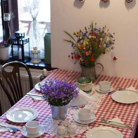 Swojski Gosciniec Bed & Breakfast