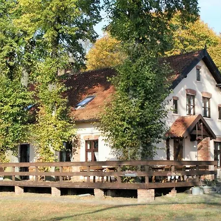 Swojski Gosciniec Prazmowo